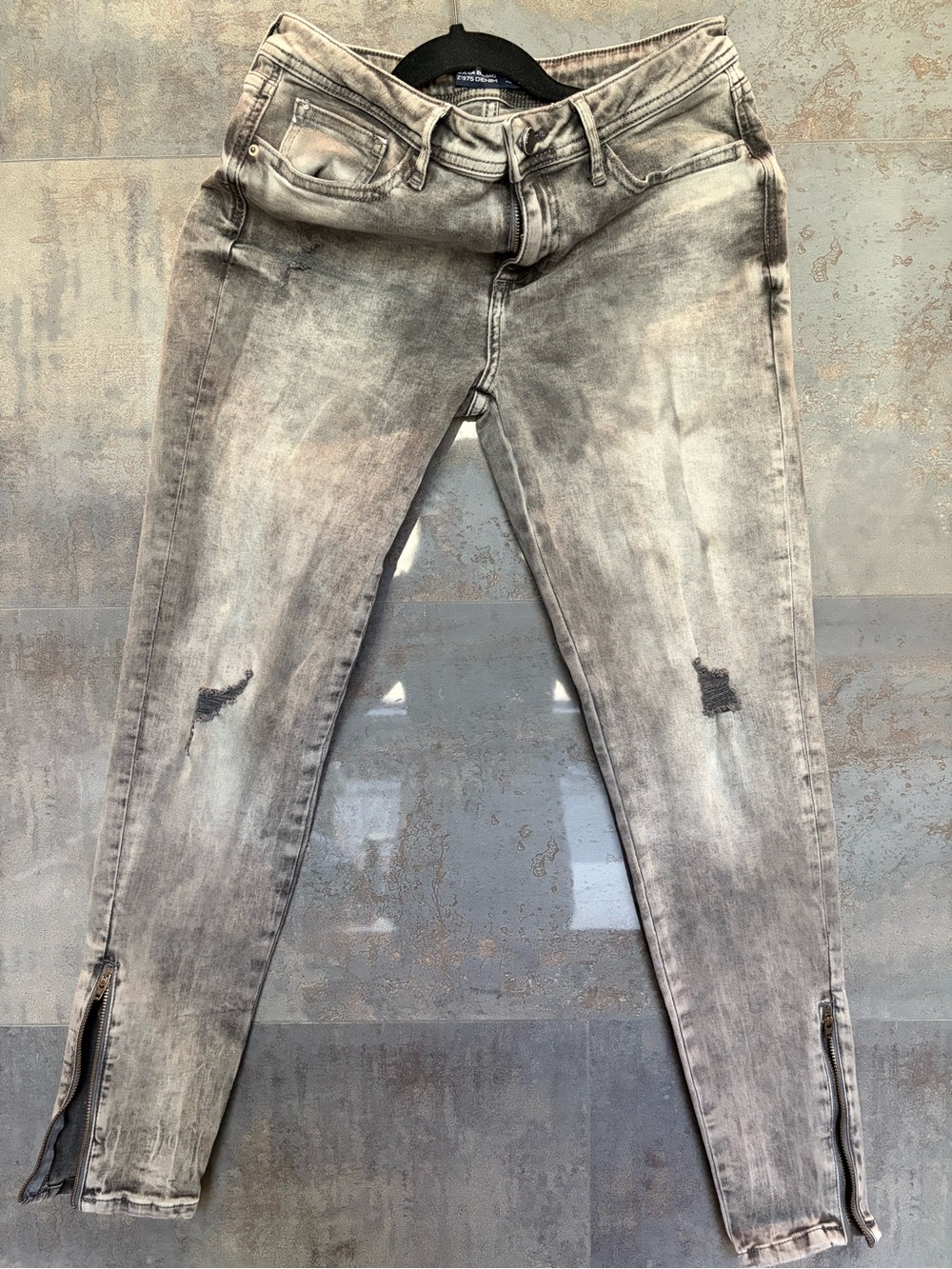 Zara Light Grey Washed Skinny Jeans with Ankle Zips